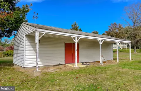 Exterior - 3345 Ferry Landing Rd, Dunkirk, MD 20754 photo 5 of 8