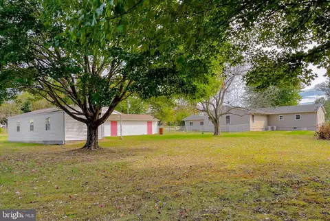 Exterior - 3345 Ferry Landing Rd, Dunkirk, MD 20754 photo 7 of 8