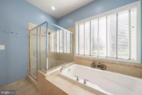 Bath - 400 Shipyard, Solomons, MD 20688 photo 3 of 8