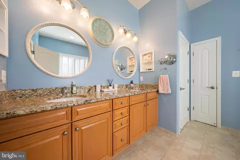 Bath - 400 Shipyard, Solomons, MD 20688 photo 2 of 8