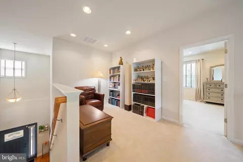 Entry Way - 400 Shipyard, Solomons, MD 20688 photo 9 of 20