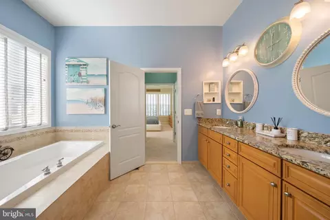 Bath - 400 Shipyard, Solomons, MD 20688 photo 1 of 8