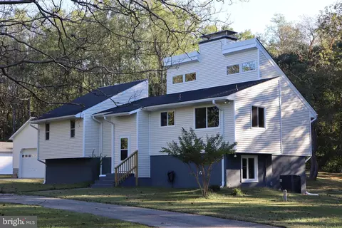 5540 Wells Cove Dr, Saint Leonard, MD 20685