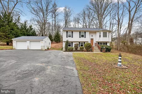 3240 Richfield Rd, Huntingtown, MD 20639
