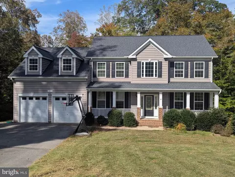 1070 Claypipe Dr, Huntingtown, MD 20639