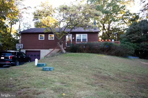 542 Chisholm Trl, Lusby, MD 20657