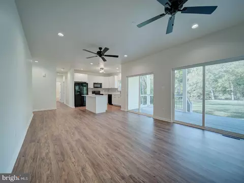Living - 12855 Mccready Rd, Lusby, MD 20657 photo 3 of 4