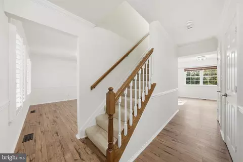 9655 Tara Dr, Dunkirk, MD 20754 photo 4
