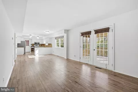 9655 Tara Dr, Dunkirk, MD 20754 photo 16
