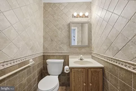 9655 Tara Dr, Dunkirk, MD 20754 photo 8