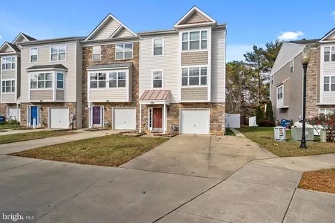 592 Burr Oak Ct, Prince Frederick, MD 20678