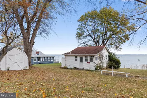 161 Chesapeake Ave, Prince Frederick, MD 20678