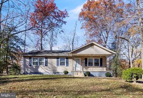 11581 Deadwood Dr, Lusby, MD 20657