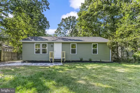 425 Rodeo Rd, Lusby, MD 20657 photo 2