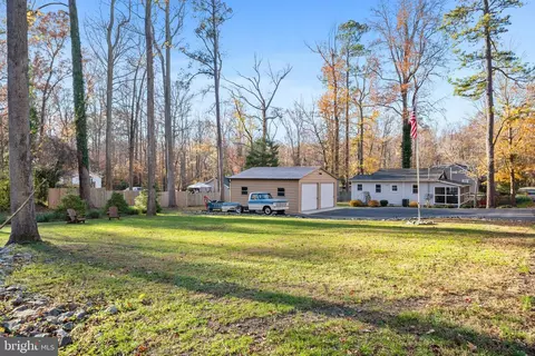 6015 Poplar Rd, Saint Leonard, MD 20685