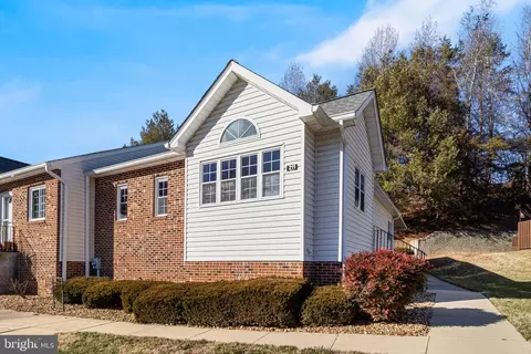 211 Westlake Blvd, Prince Frederick, MD 20678