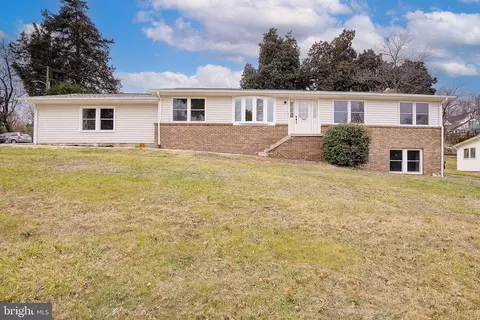 3402 Hillside Pl, Chesapeake Beach, MD 20732