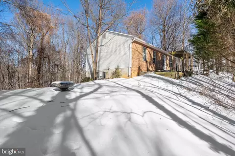 9550 N Side Dr, Owings, MD 20736