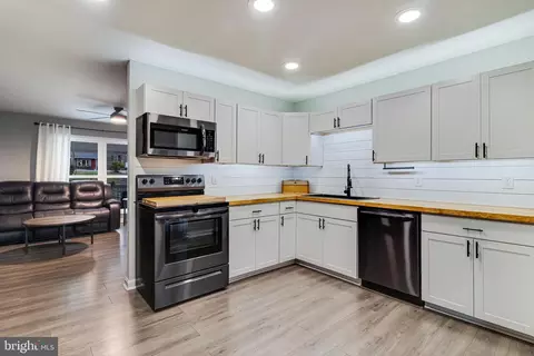 Kitchen - 332 Thunderbird Dr, Lusby, MD 20657 photo 1 of 1