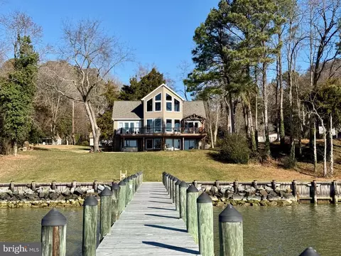 329 Overlook Dr, Lusby, MD 20657