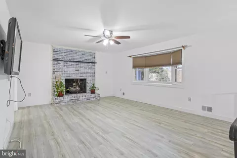 Living - 1920 Aberdeen Dr, Dunkirk, MD 20754 photo 2 of 2