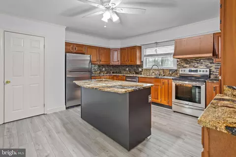 Kitchen - 1920 Aberdeen Dr, Dunkirk, MD 20754 photo 1 of 4