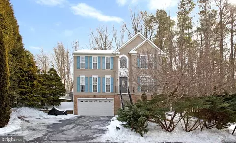 7887 Eagle View Dr, Chesapeake Beach, MD 20732