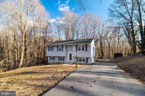 1861 Oldfield Dr, Huntingtown, MD 20639