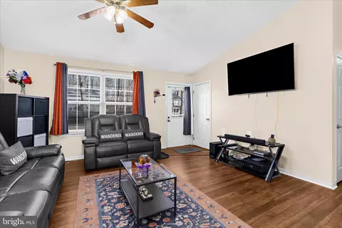 573 Durango Ln, Lusby, MD 20657 photo 5