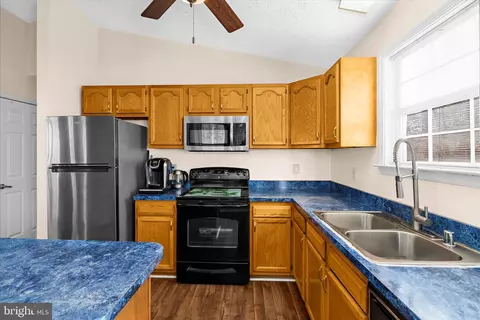 573 Durango Ln, Lusby, MD 20657 photo 10