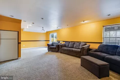 Living - 933 Morello Way, Saint Leonard, MD 20685 photo 2 of 3