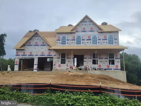 225 Dares Wharf Rd, Prince Frederick, MD 20678