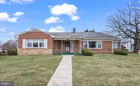 8401 F St, Chesapeake Beach, MD 20732