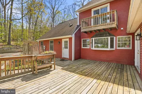 Exterior - 10401 Three Doctors Rd, Dunkirk, MD 20754 photo 7 of 14
