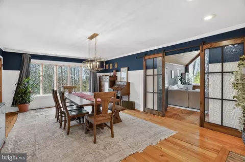 Dining - 10401 Three Doctors Rd, Dunkirk, MD 20754 photo 1 of 3