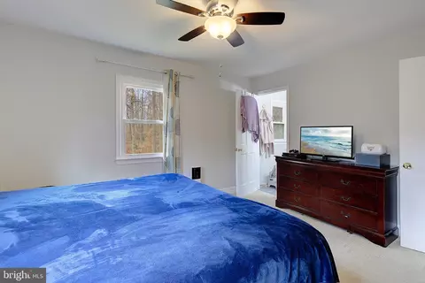 Bedroom - 11130 Dumbarton Dr, Dunkirk, MD 20754 photo 3 of 5