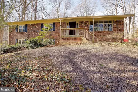 Exterior - 11130 Dumbarton Dr, Dunkirk, MD 20754 photo 5 of 18