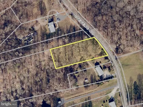 890 Stevens Rd, Owings, MD 20736