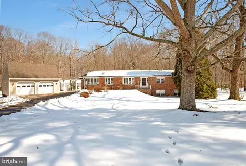 2451 Boxwood Pl, Huntingtown, MD 20639