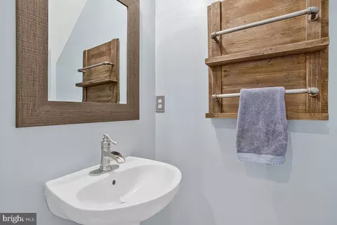 Bath - 614 Ruxton Rd #53, Solomons, MD 20688 photo 1 of 4