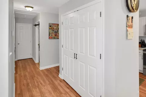 Entry Way - 6337 Dory Ct, Chesapeake Beach, MD 20732 photo 3 of 5
