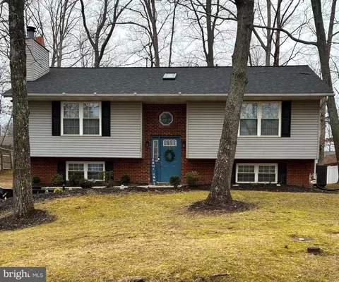 11457 Stirrup Ln, Lusby, MD 20657