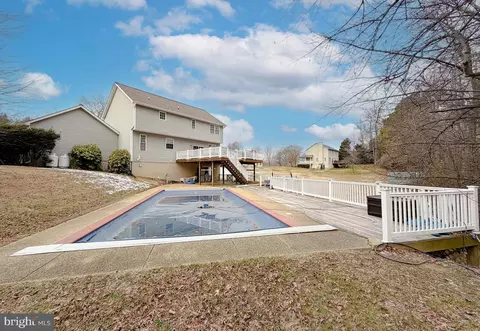 Exterior - 11226 Dancer Ct, Lusby, MD 20657 photo 6 of 11