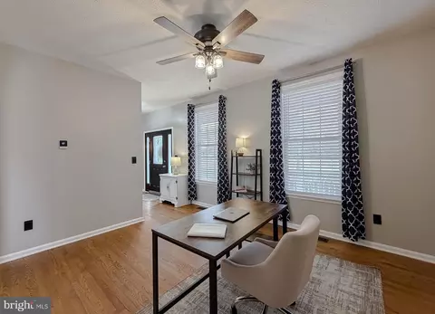Entry Way - 11226 Dancer Ct, Lusby, MD 20657 photo 4 of 10