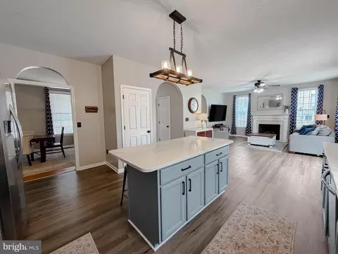 Kitchen - 11226 Dancer Ct, Lusby, MD 20657 photo 2 of 4