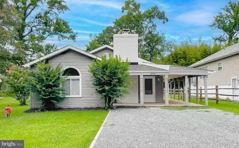 10984 Elm Dr, Lusby, MD 20657