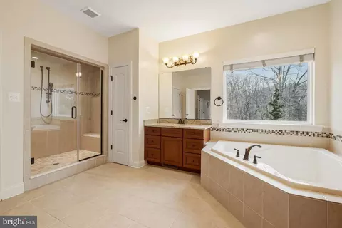 Bath - 2117 Hunter Trl, Owings, MD 20736 photo 2 of 2