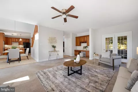 Living - 3300 Lancer Ct, Dunkirk, MD 20754 photo 3 of 7