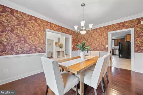 Dining - 3300 Lancer Ct, Dunkirk, MD 20754 photo 1 of 4