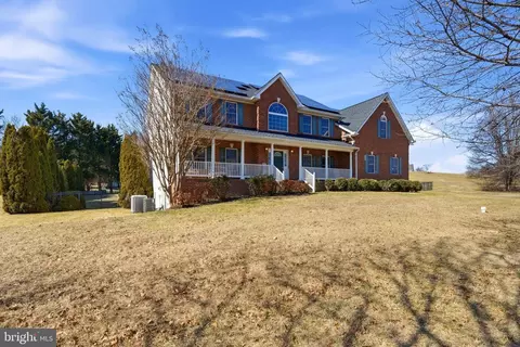 Exterior - 12110 Longleaf Ln, Dunkirk, MD 20754 photo 6 of 8